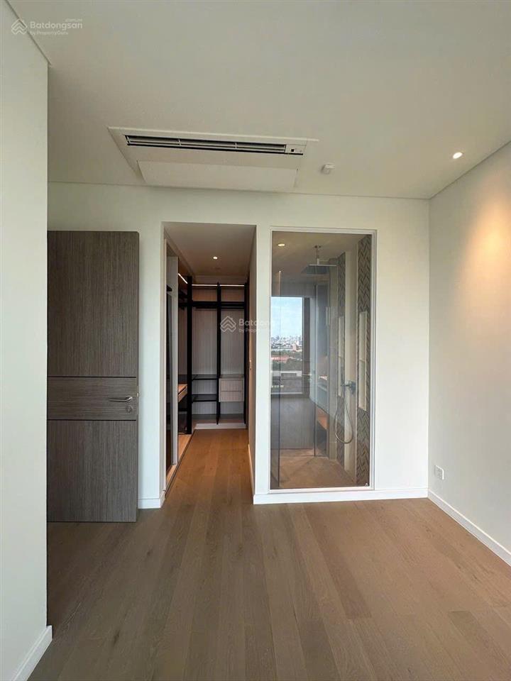 The opera  metropole bán căn hộ 2pn trục đẹp view sông, quận 1  giá 34.5 tỷ all in  ntcb