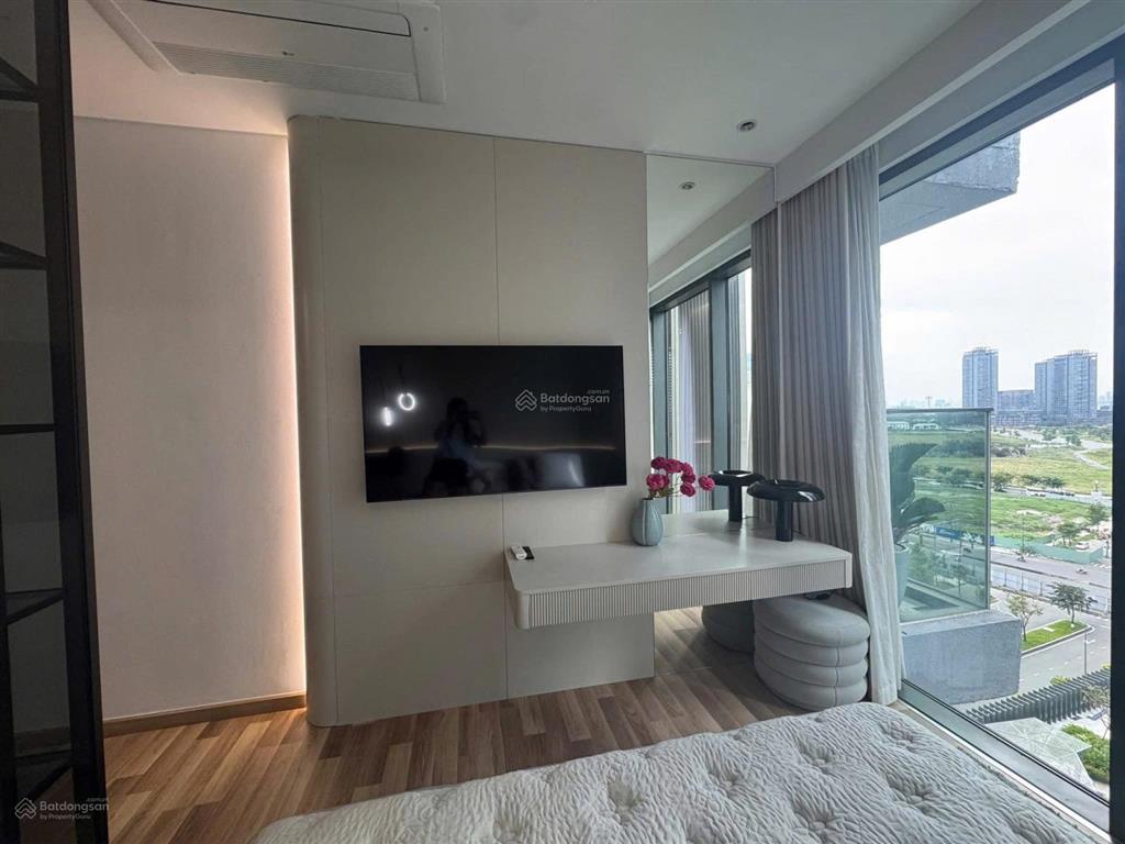 The crest  metropole bán căn hộ 2pn giá tốt 20.5 tỷ all in  full nội thất  view nội khu