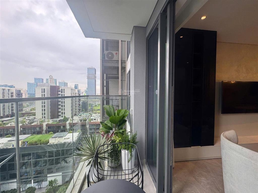 The crest  metropole bán căn hộ 2pn giá tốt 20.5 tỷ all in  full nội thất  view nội khu