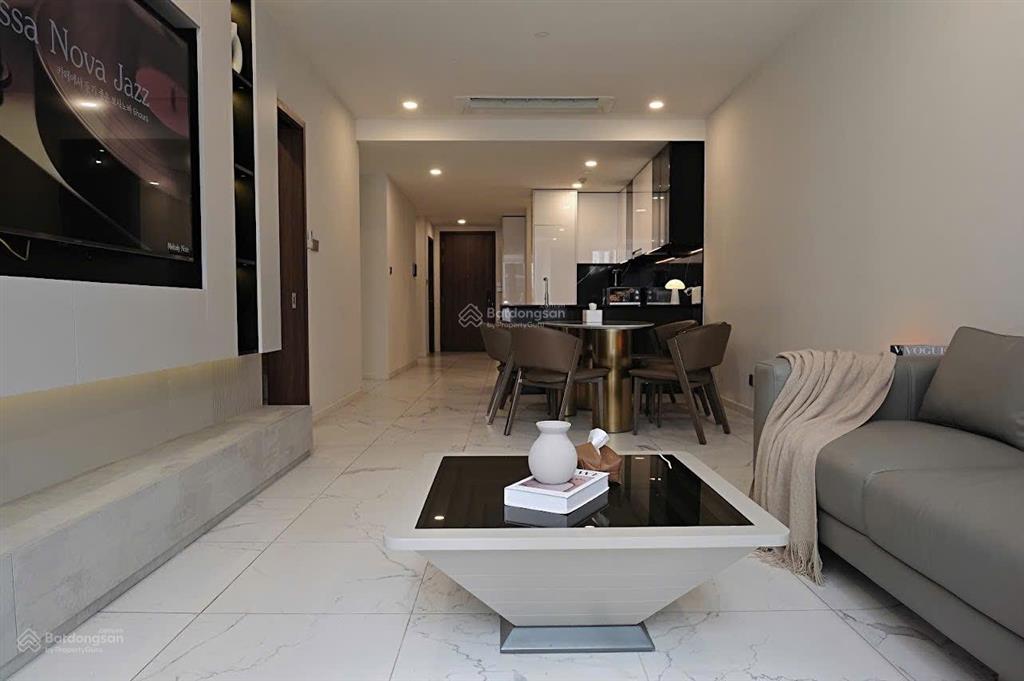 The galleria  metropole bán căn hộ 2pn giá tốt 24.5 tỷ  full nội thất  view nội khu thoáng