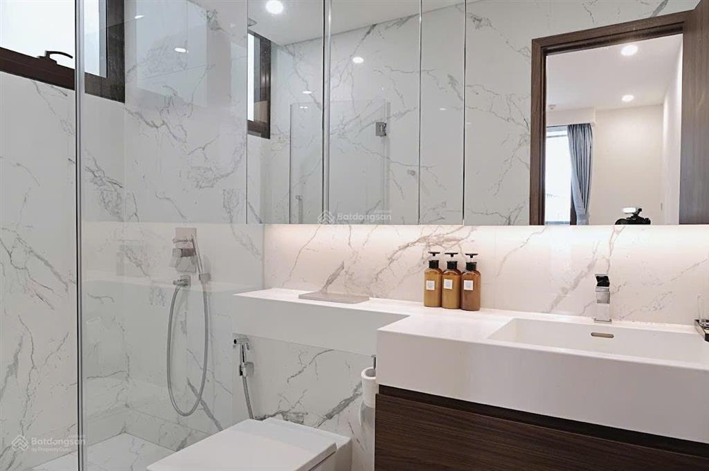 The galleria  metropole bán căn hộ 2pn giá tốt 24.5 tỷ  full nội thất  view nội khu thoáng