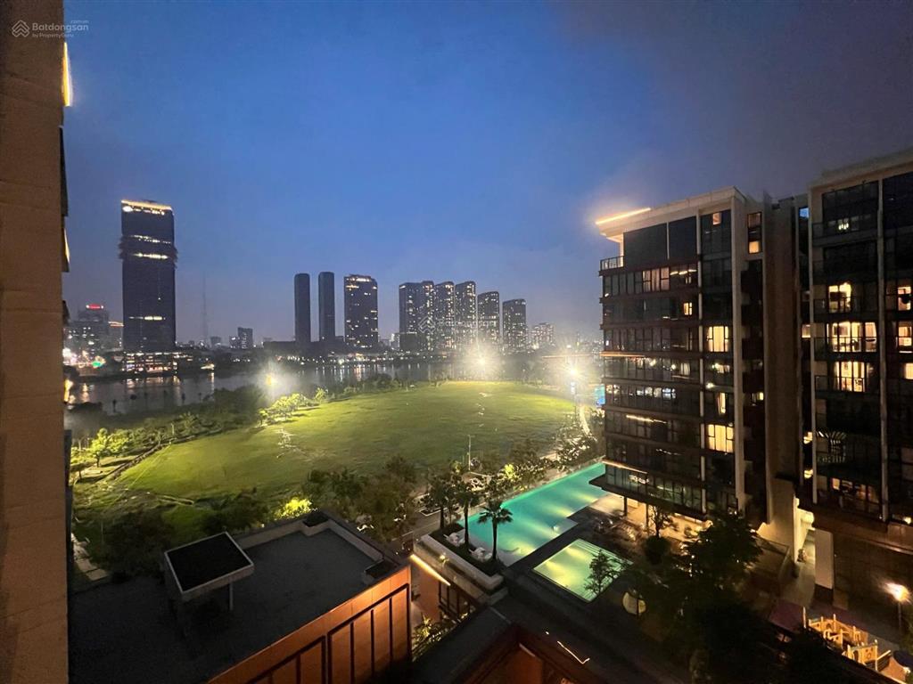 The galleria  metropole bán căn hộ 2pn  full nội thất  giá 25.5 tỷ all in  view sông, nội khu