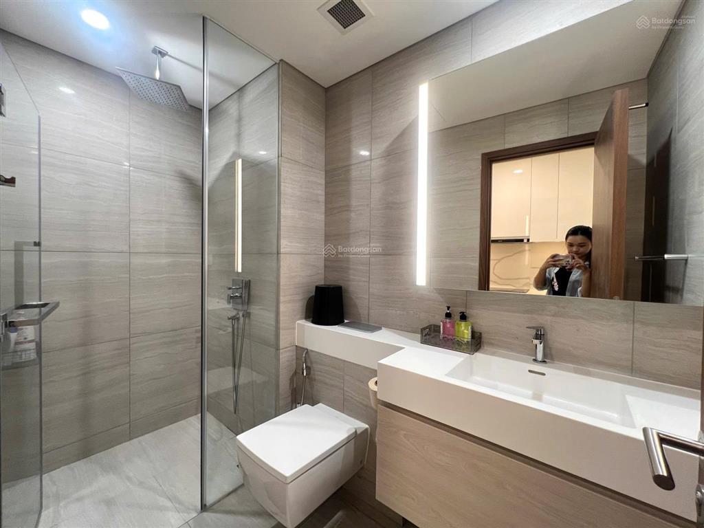 The galleria  metropole bán căn hộ 2pn  full nội thất  giá 25.5 tỷ all in  view sông, nội khu