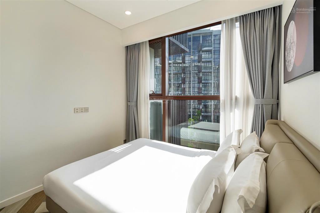 The galleria  metropole bán căn hộ 1pn  đã có sổ  view sông, quận 1, cầu bason