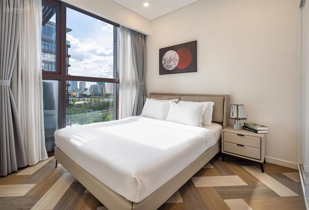 The galleria  metropole bán căn hộ 1pn  đã có sổ  view sông, quận 1, cầu bason