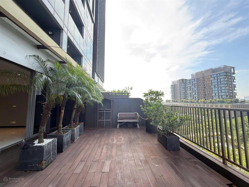 Cho thuê căn 3pn sân vườn diện tích lớn  ntcb  view nội khu thoáng