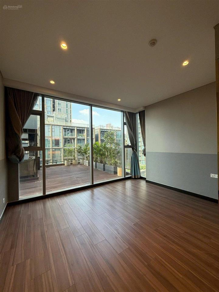 Cho thuê căn 3pn sân vườn diện tích lớn  ntcb  view nội khu thoáng