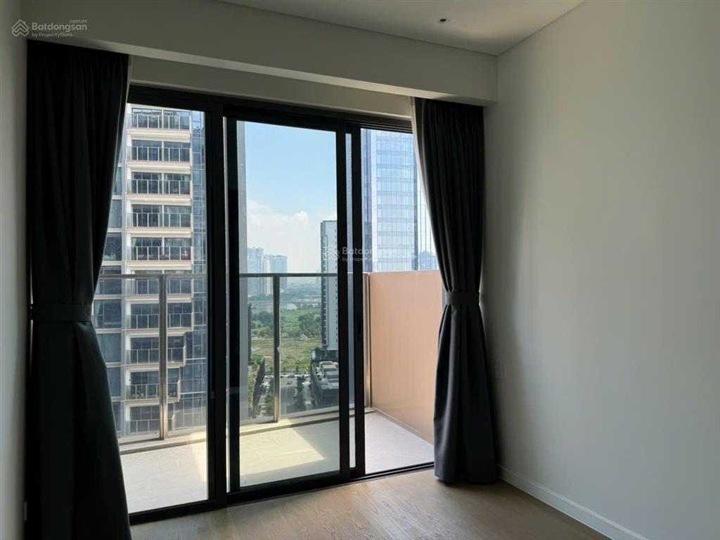 The opera  metropole bán căn hộ 2pn tầng cao view sông, hồ bơi, cầu bason  đã có sổ