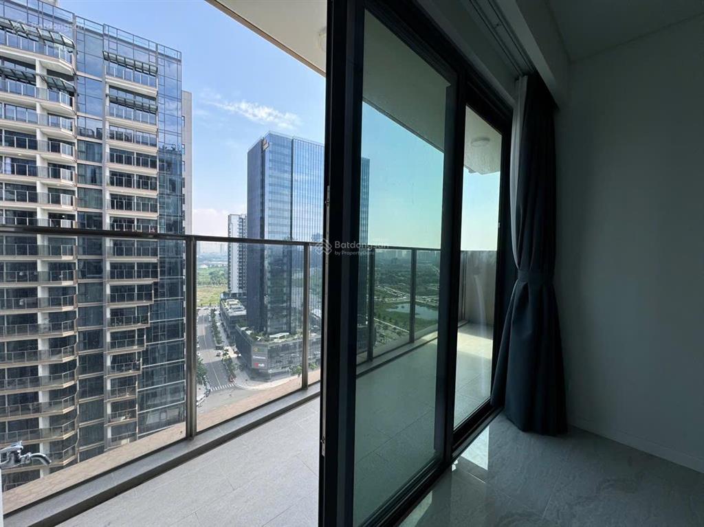 The opera  metropole bán căn hộ 2pn tầng cao view sông, hồ bơi, cầu bason  đã có sổ