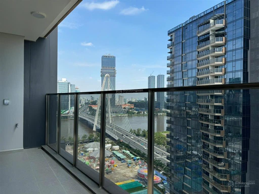 The opera  metropole bán căn hộ 2pn tầng cao view sông, hồ bơi, cầu bason  đã có sổ