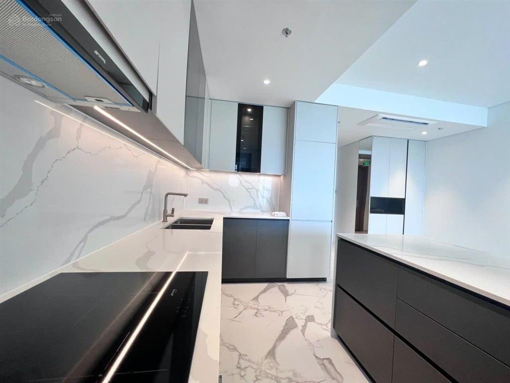 The crest  metropole bán căn hộ 2 phòng ngủ  tầng cao  view đẹp giá tốt  đã có sổ