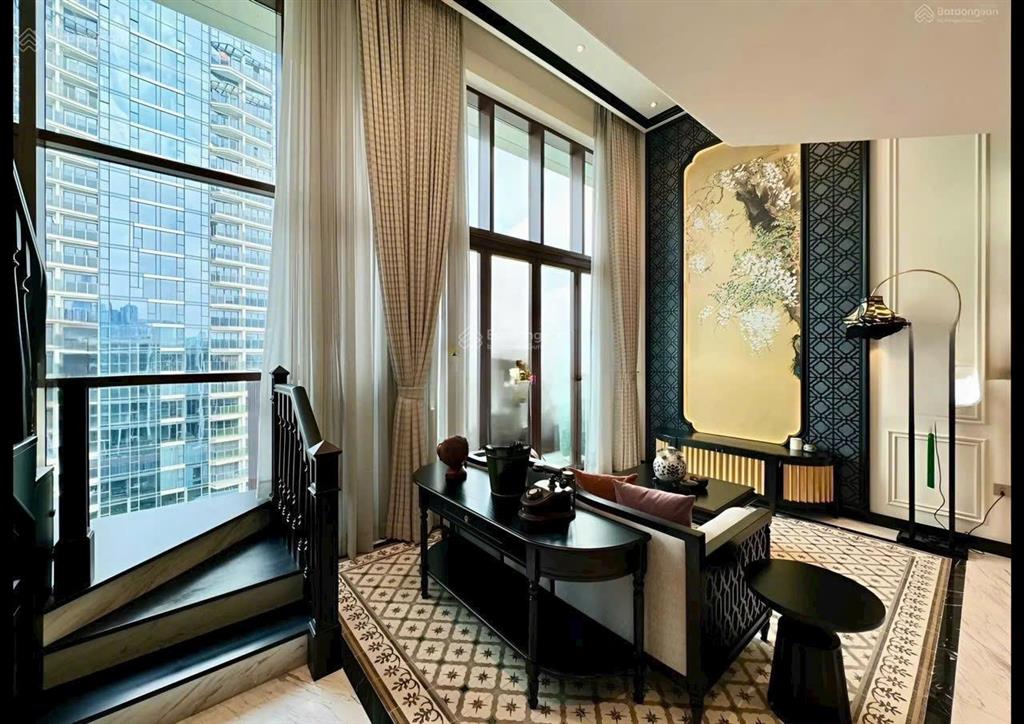 The galleria  metropole bán căn loft 2pn  3wc  đã có sổ  full nội thất  view sông, cầu bason