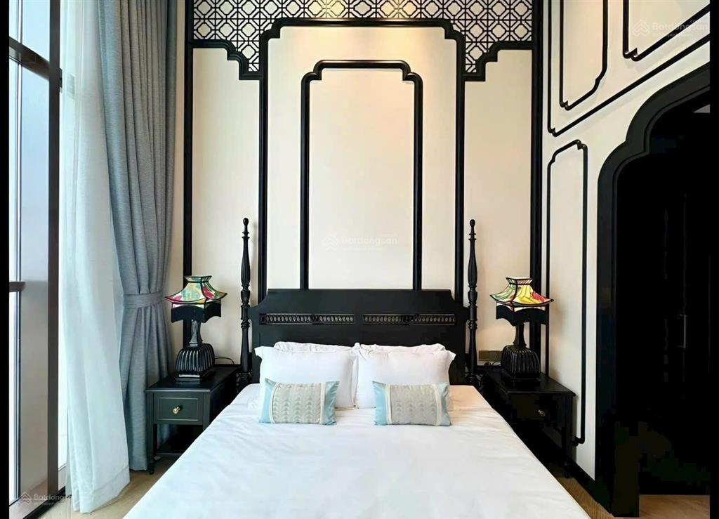 The galleria  metropole bán căn loft 2pn  3wc  đã có sổ  full nội thất  view sông, cầu bason