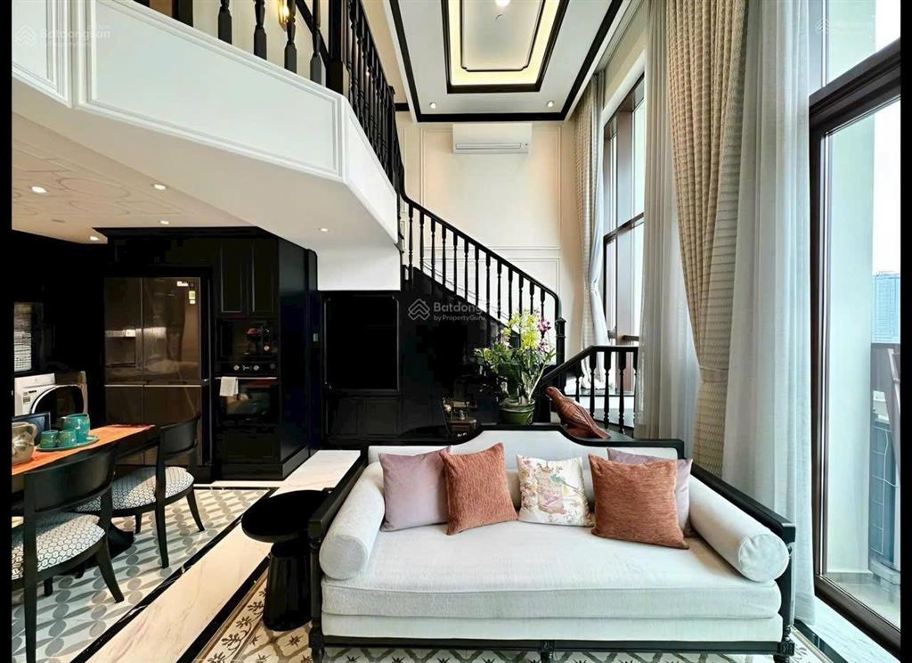 The galleria  metropole bán căn loft 2pn  3wc  đã có sổ  full nội thất  view sông, cầu bason