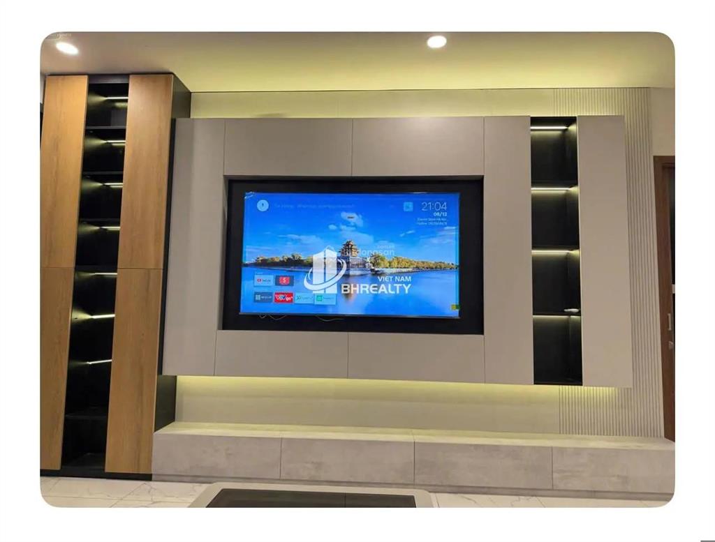 The galleria  metropole bán căn 3pn giá tốt  đã có sổ  ntcb  view nội khu thoáng