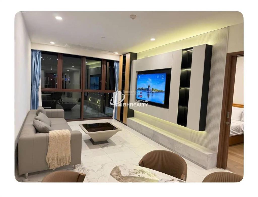 The galleria  metropole bán căn 3pn giá tốt  đã có sổ  ntcb  view nội khu thoáng