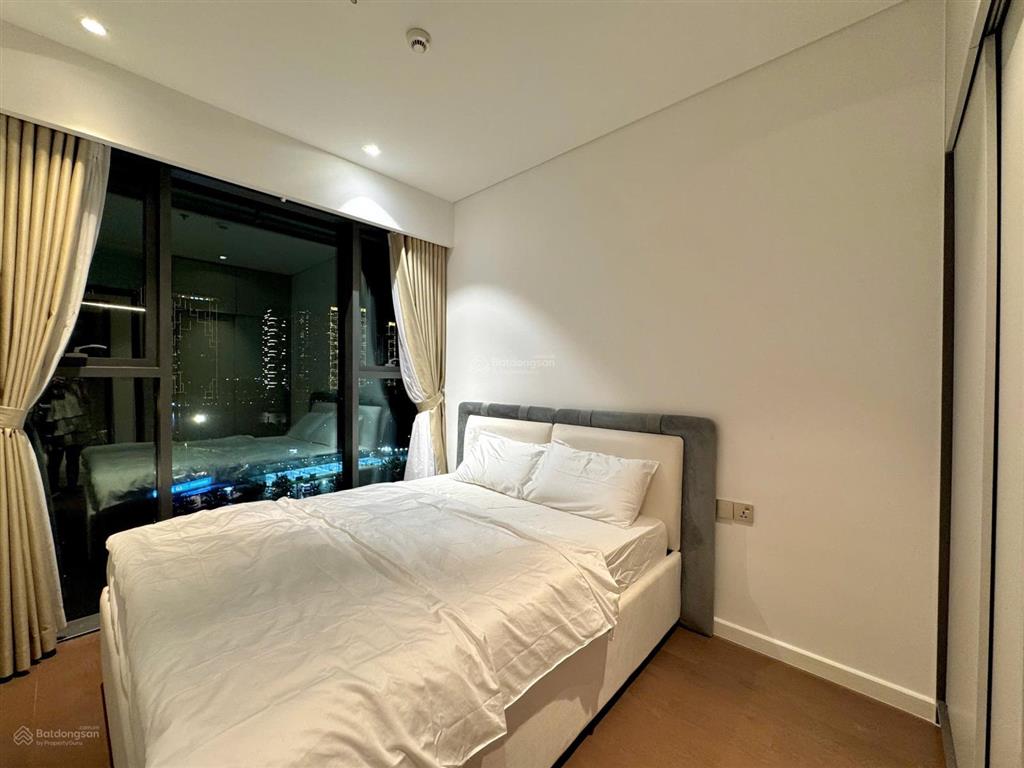 The crest  metropole bán căn góc 3pn diện tích lớn view sông, cầu ba son, landmark 81 thoáng