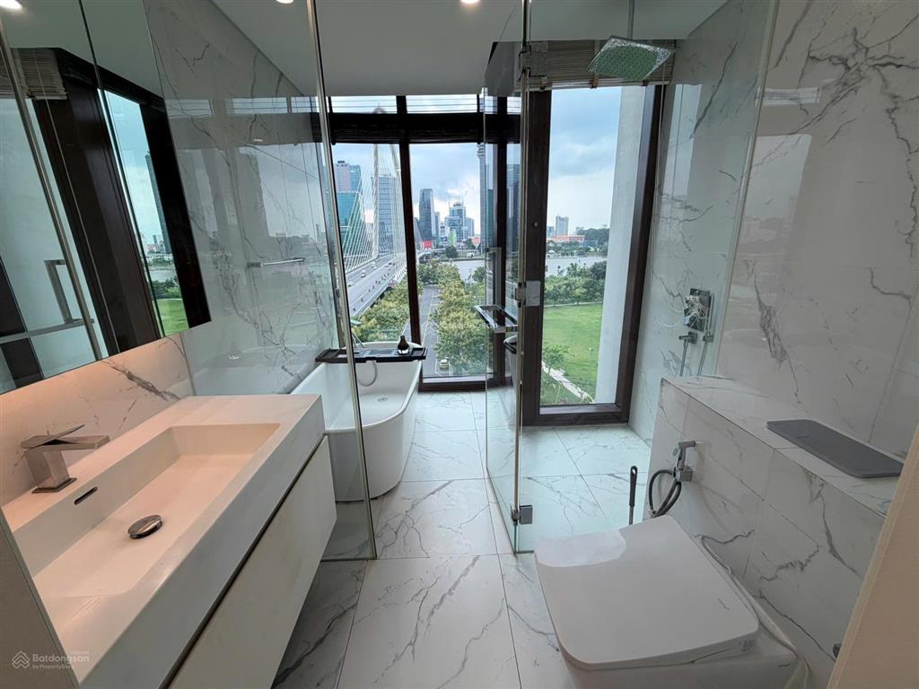 The galleria  metropole cho thuê căn góc 4pn  full nội thất  view trực diện sông, q1, cầu bason
