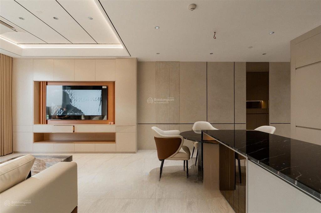 The opera  metropole bán căn hộ 2pn diện tích lớn view quận 1