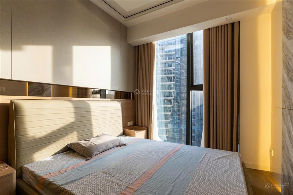 The opera  metropole bán căn hộ 2pn diện tích lớn view quận 1