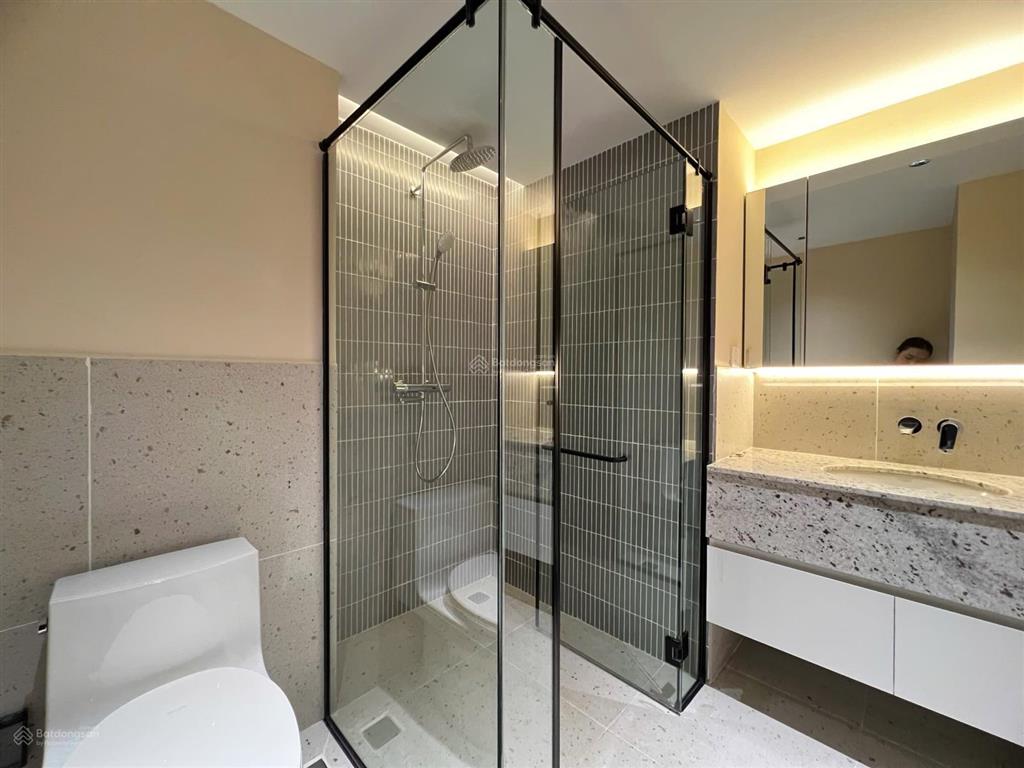 The opera  metropole cho thuê căn loft 2 phòng ngủ sân vườn riêng  view sông, cầu bason