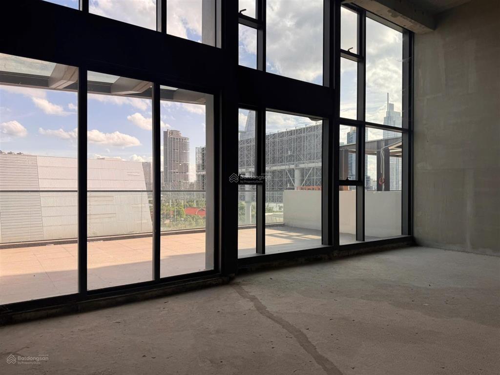 The opera  metropole bán căn loft 3pn sân vườn giá tốt view quận 1 thoáng  bàn giao thô  160m2