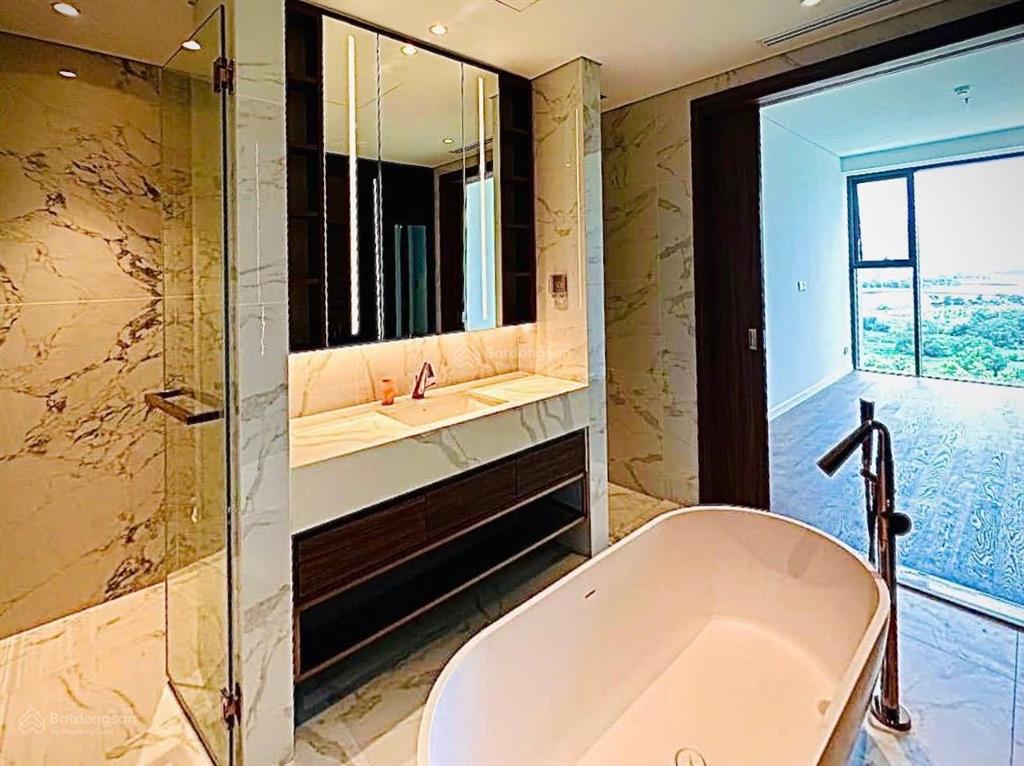 The crest  metropole cho thuê căn hộ 2pn + 1  115m2  ntcb  view sông, landmark 81 thoáng
