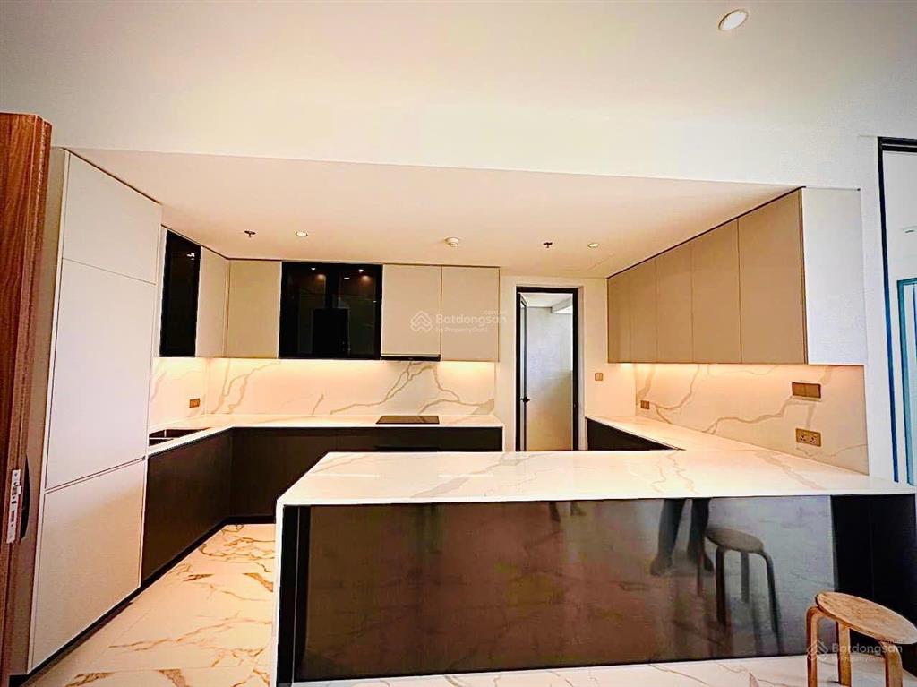 The crest  metropole cho thuê căn hộ 2pn + 1  115m2  ntcb  view sông, landmark 81 thoáng