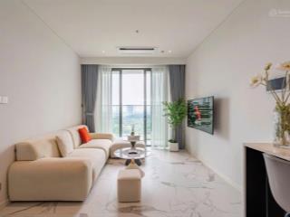 The crest  metropole cho thuê căn hộ 2pn  full nội thất  view city, landmark 81 thoáng
