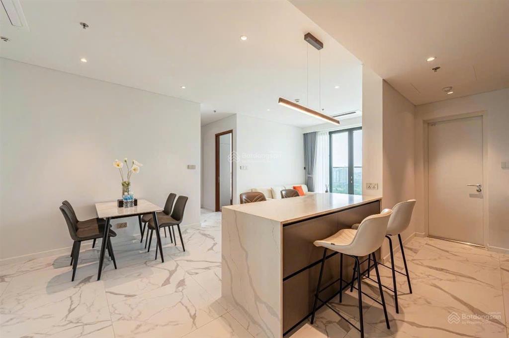 The crest  metropole cho thuê căn hộ 2pn  full nội thất  view city, landmark 81 thoáng