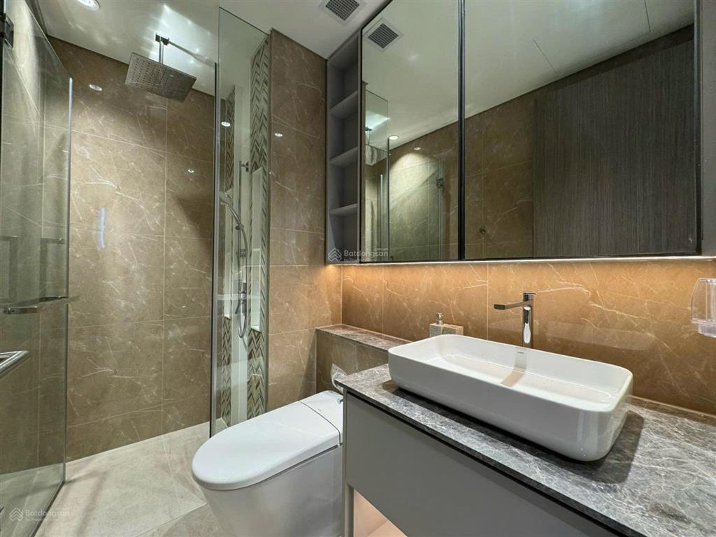The opera  metropole bán căn 2pn  full nội thất  view sông, quận 1 thoáng