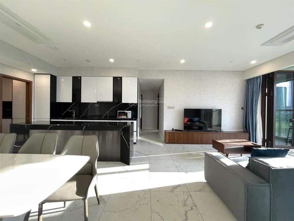 The galleria  metropole bán căn hộ 4pn  đã có sổ  full nội thất  view trực diện sông, quận 1