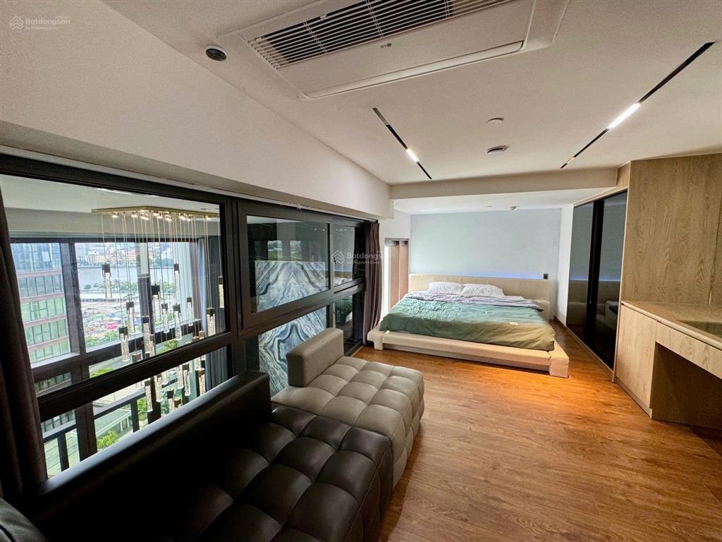 The galleria  metropole bán căn loft 3pn  đã có sổ  view sông, cầu bason thoáng