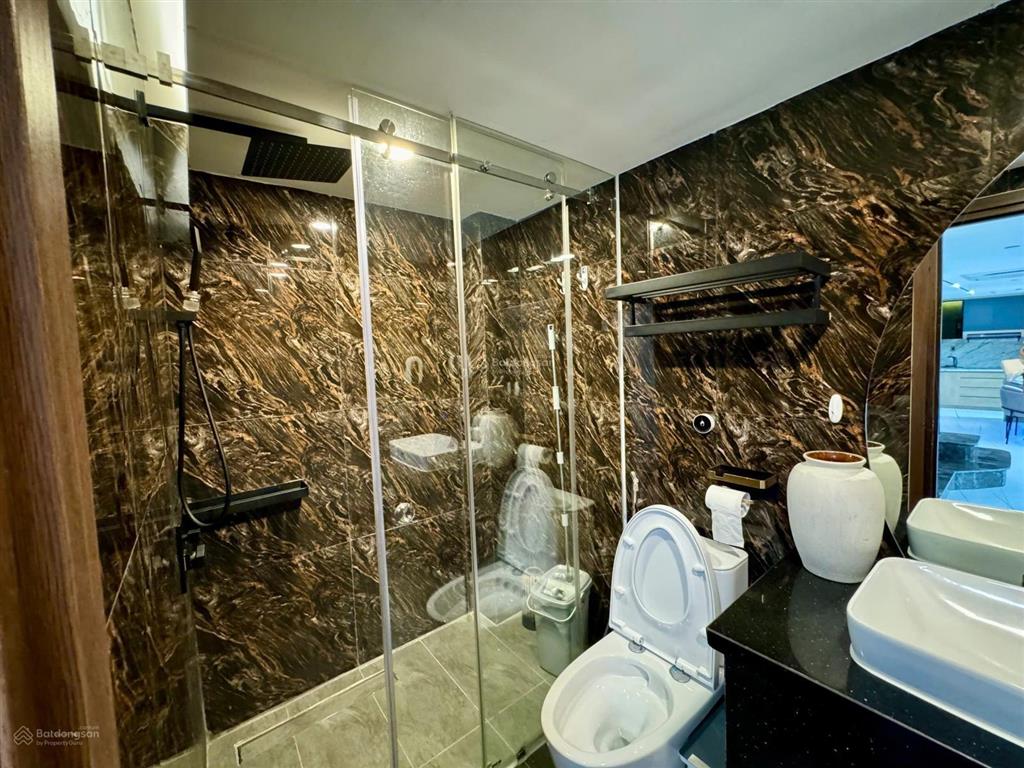 The galleria  metropole bán căn loft 3pn  đã có sổ  view sông, cầu bason thoáng