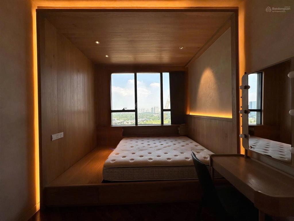 Cove  empire city cho thuê căn góc 3pn  full nội thất  view sông quận 1 & pháo hoa
