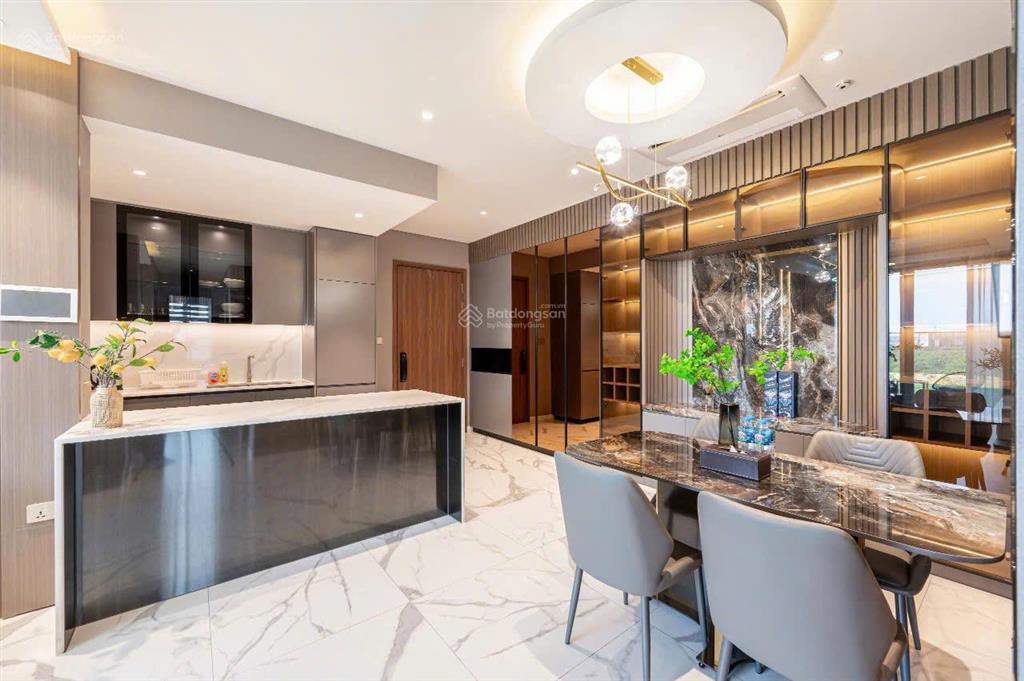 The crest  metropole cho thuê căn góc 2pn  full nội thất  view sala thoáng