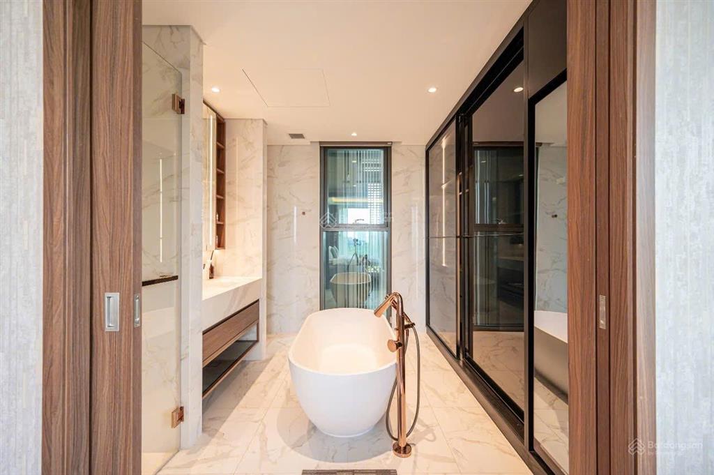The crest  metropole cho thuê căn góc 2pn  full nội thất  view sala thoáng