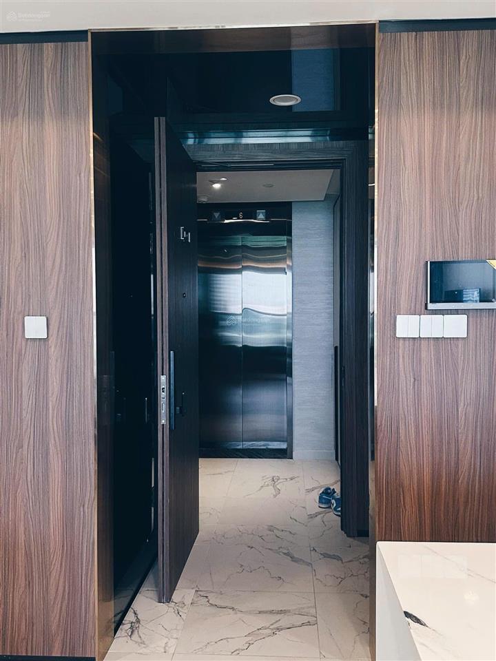 The galleria metropole bán căn góc 4pn đã có sổ  view trực diện sông, cầu bason, quận 1
