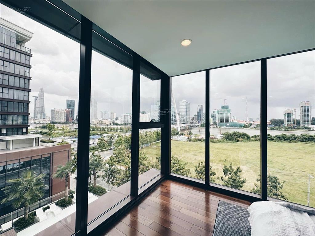 The galleria metropole bán căn góc 4pn đã có sổ  view trực diện sông, cầu bason, quận 1