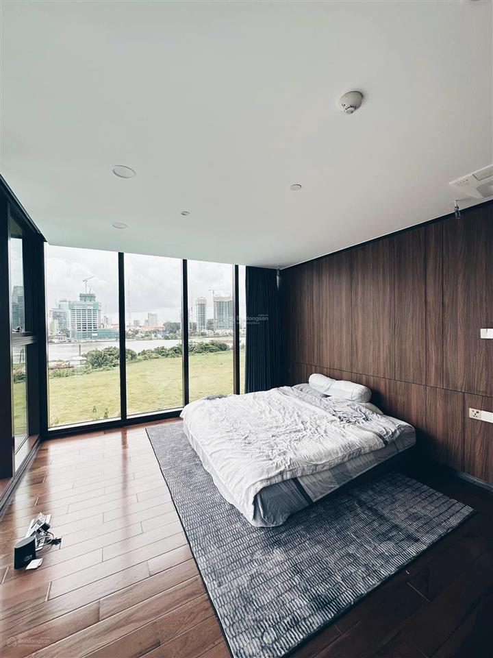The galleria metropole bán căn góc 4pn đã có sổ  view trực diện sông, cầu bason, quận 1