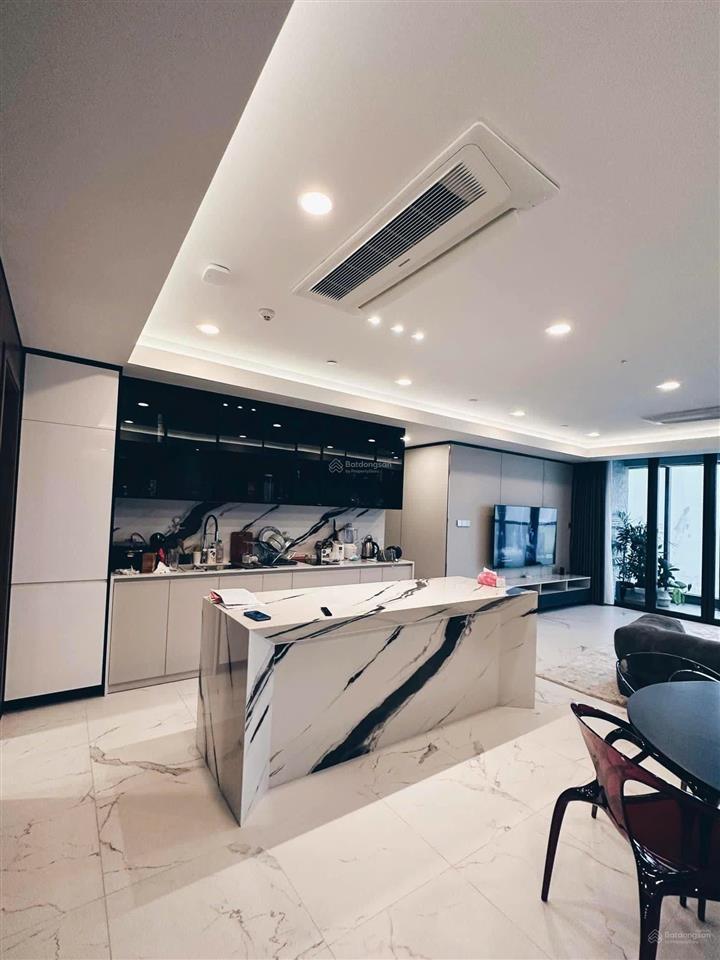 The galleria metropole bán căn góc 4pn đã có sổ  view trực diện sông, cầu bason, quận 1