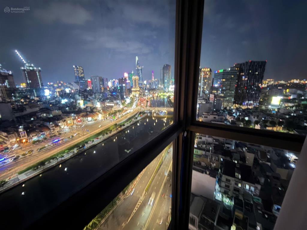 Cho thuê căn 3pn trục đẹp masteri millennium  full nội thất  view pháo hoa, quận 1