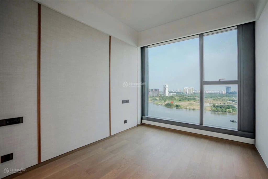 Good deal grand marina saigon bán 3pn view sông giá tốt  đã có sổ