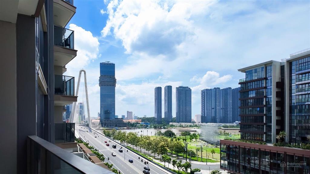 Bán căn hộ 2pn giá tốt the opera  view sông & cầu ba son
