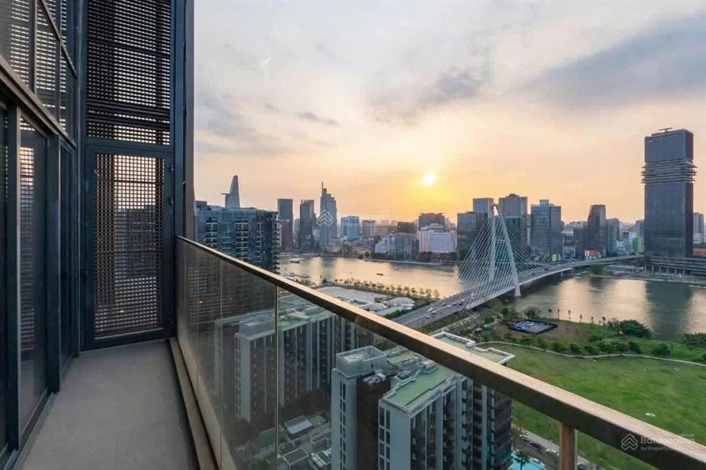 Bán penthouse đẹp the crest  metropole