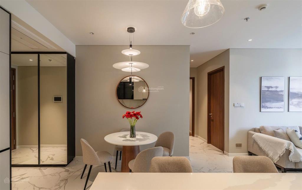 The crest  metropole cho thuê căn 2pn  full nội thất  view thoáng