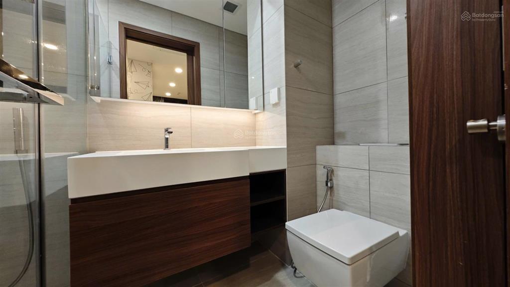 The galleria metropole cho thuê căn góc 4pn  view trực diện sông, cầu ba son, quận 1