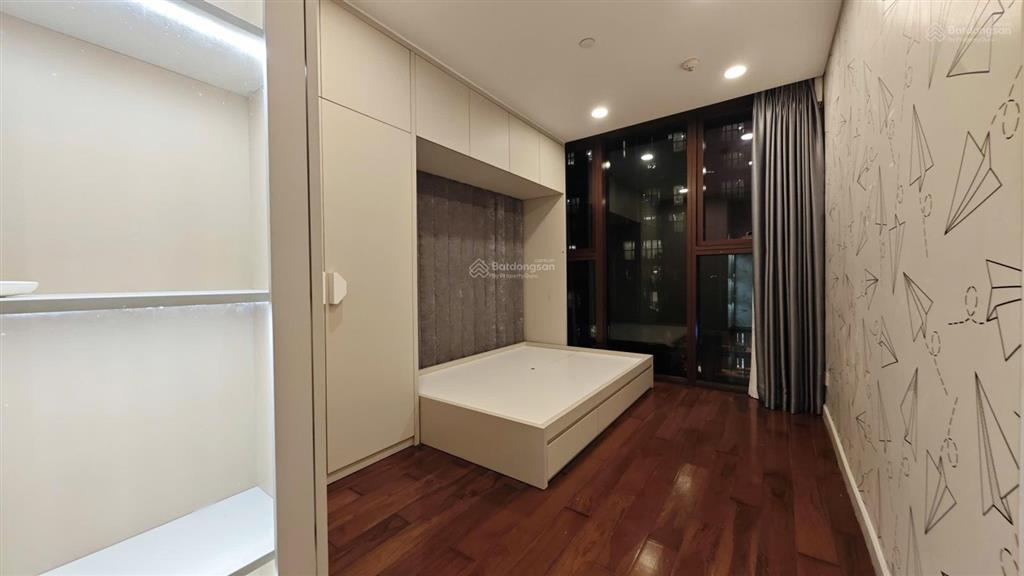 The galleria metropole cho thuê căn góc 4pn  view trực diện sông, cầu ba son, quận 1