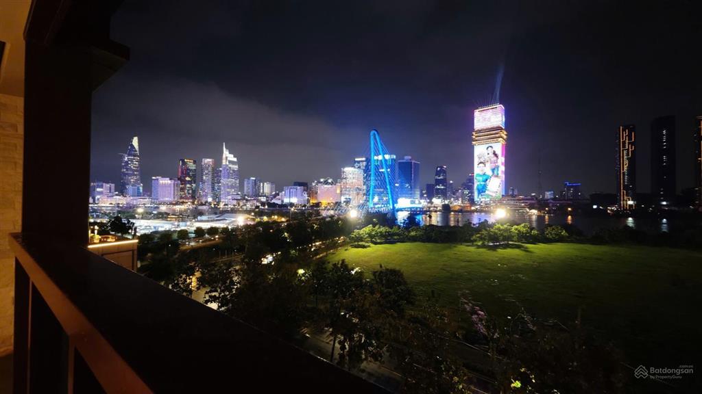 The galleria metropole cho thuê căn góc 4pn  view trực diện sông, cầu ba son, quận 1