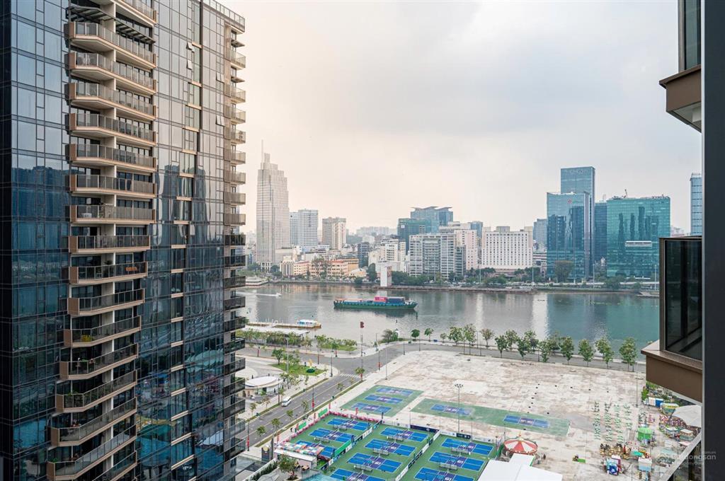 The opera  metropole cho thuê căn hộ 2pn  full nội thất  view sông, hồ bơi thoáng